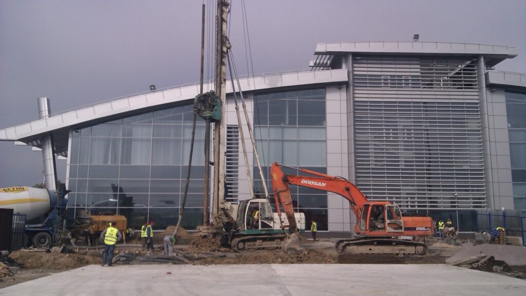 Будівництво Аеропорт Київ Alt Text