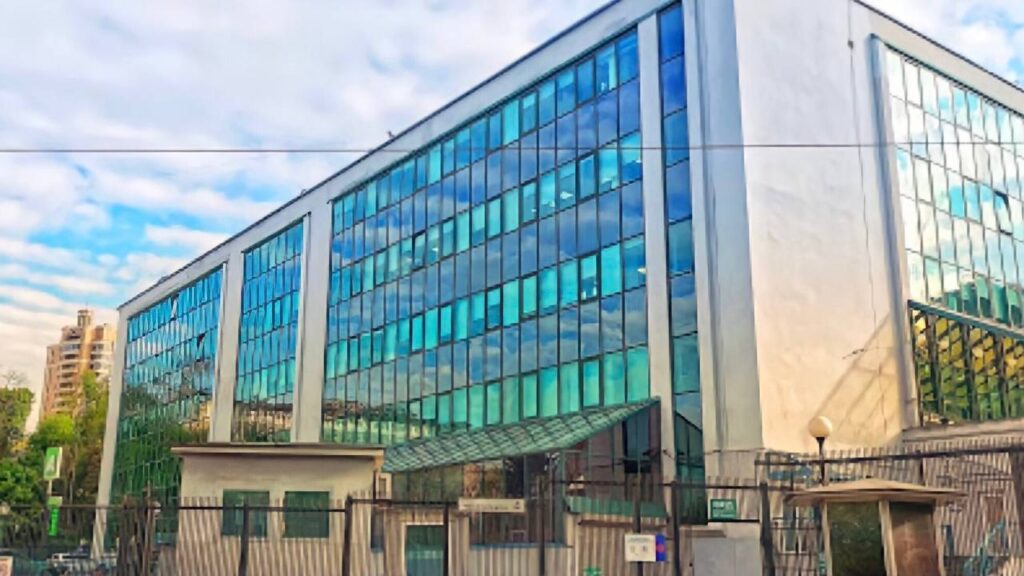 Посольство Британії